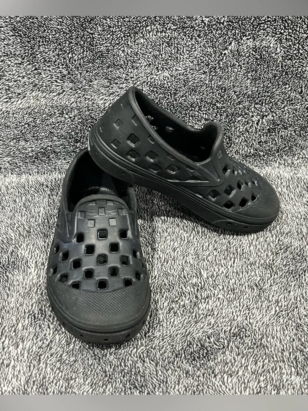 Vans Trek Slip-On Shoes toddler’s 2 Black Water Shoe Off The Wall size 7